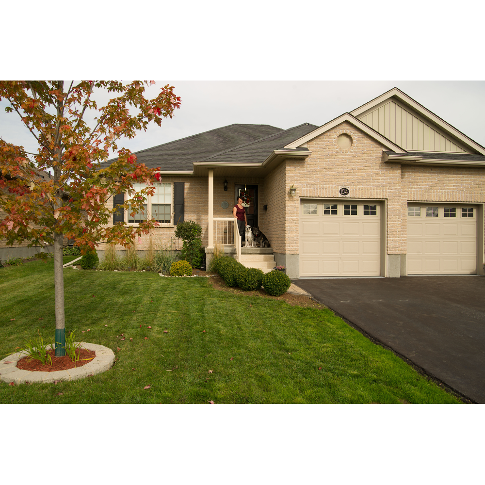 Helen Kuntze R.M.T. | 154 Liebler St, Tavistock, ON N0B 2R0, Canada | Phone: (226) 921-0123