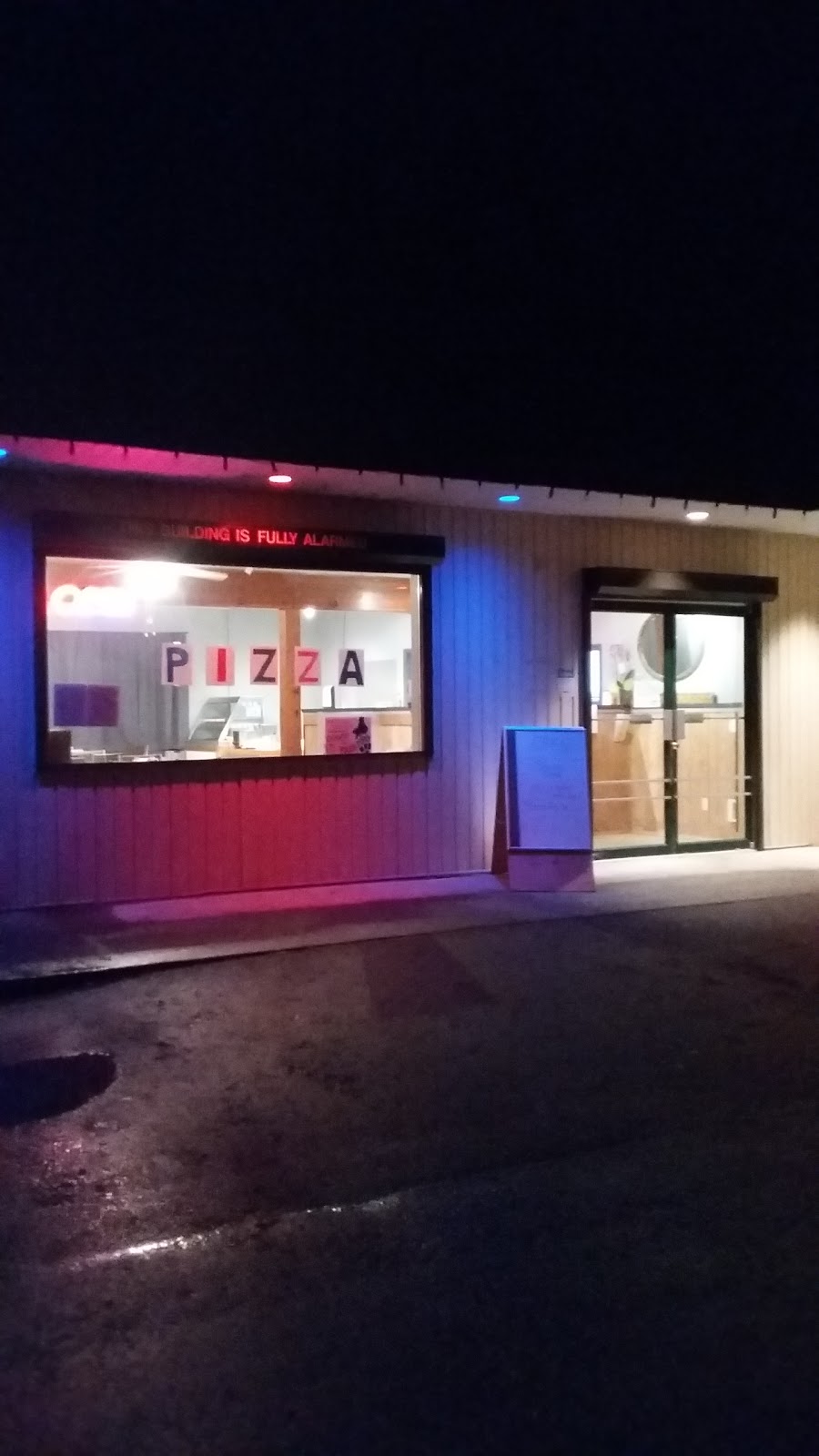 Salt and Peppers Pizzeria | 5C1, 2365 Lang Bay Rd, Powell River, BC V8A 0N5, Canada | Phone: (604) 487-1440