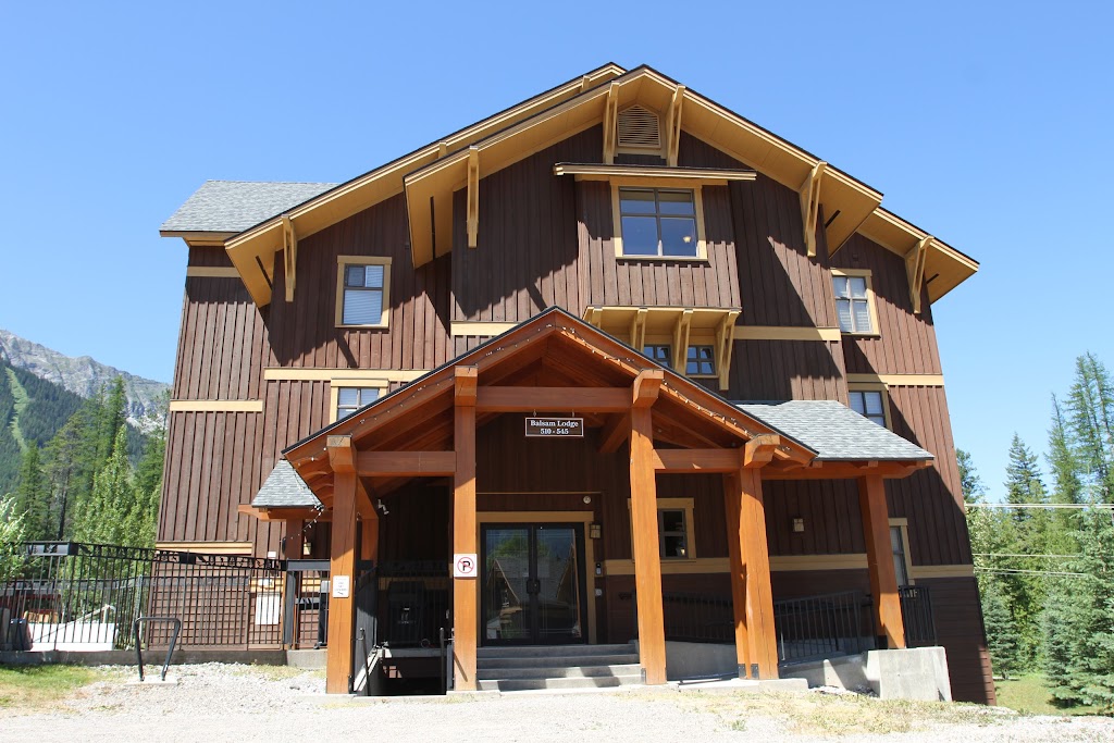 Fernie Lodging Co | 4559-B Timberline Crescent, Fernie, BC V0B 1M6, Canada | Phone: (800) 667-9911