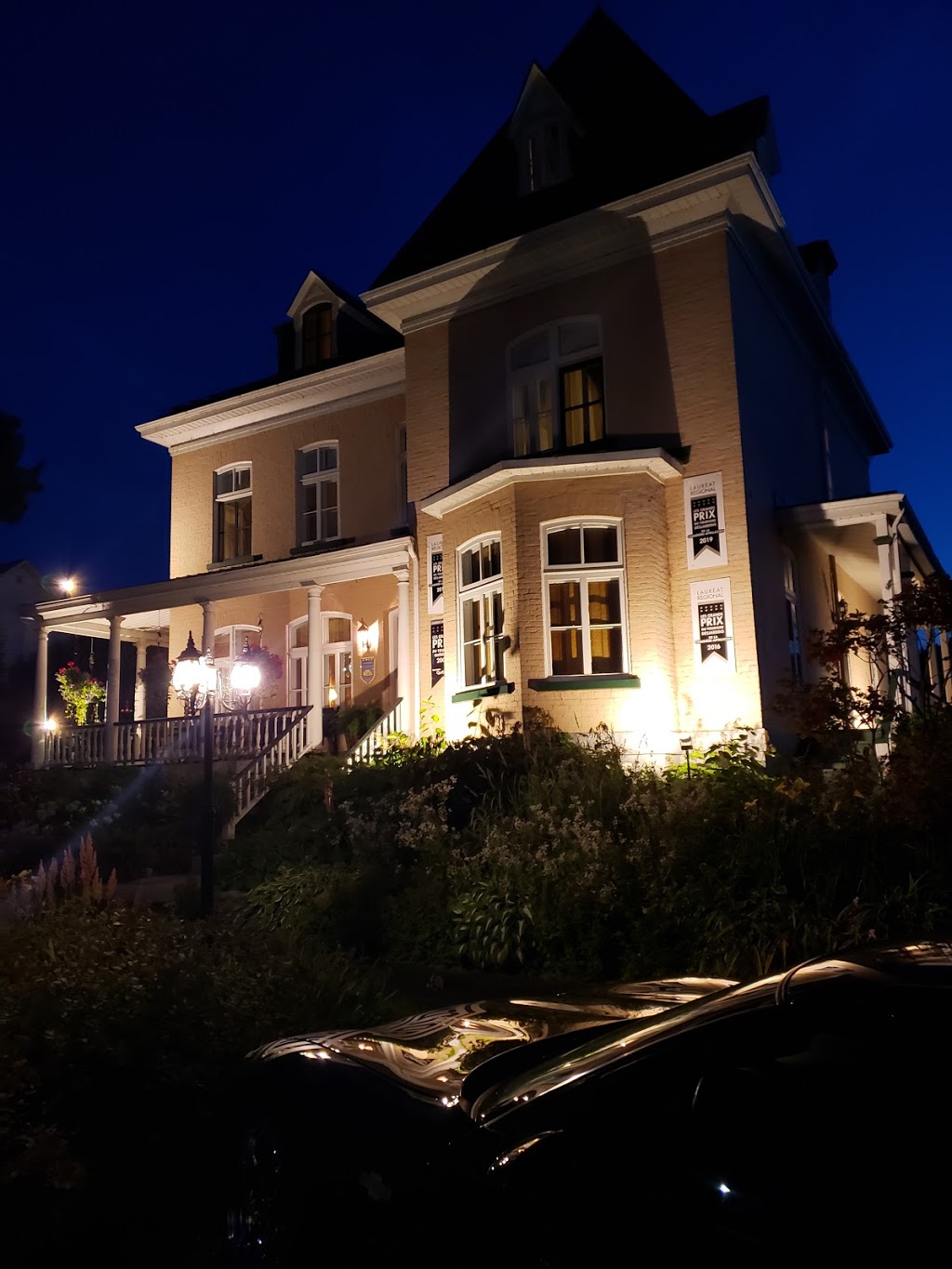Gîte à La Maison DElyse | 218 LAMBERT AVE, Beauceville, QC G5X 1S5, Canada | Phone: (418) 774-3169