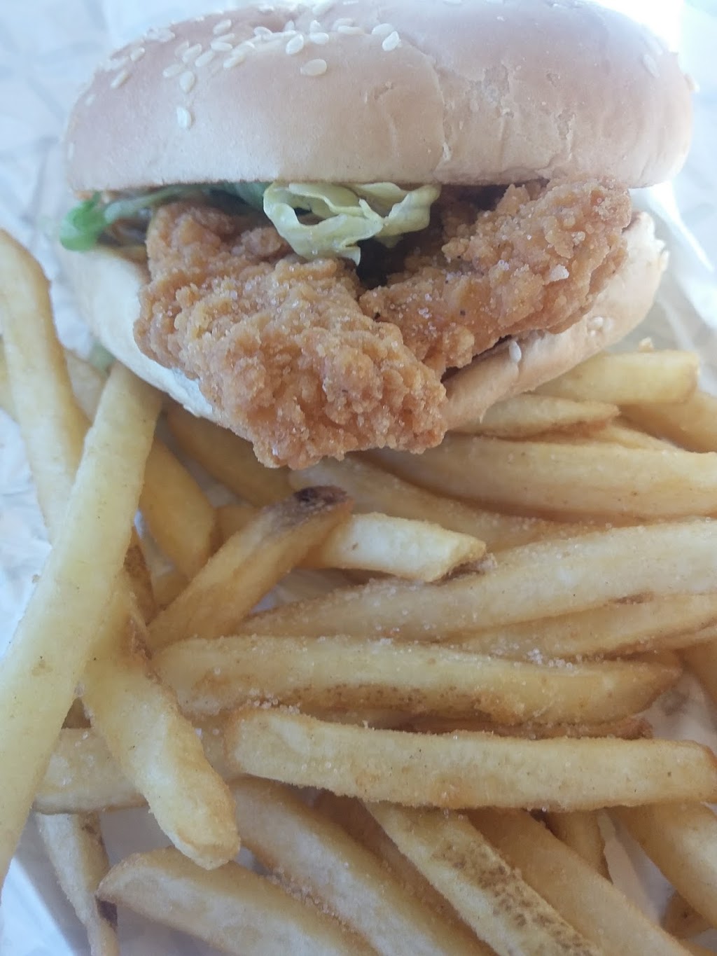 KFC | 1683 Dundas St, London, ON N5W 3C8, Canada | Phone: (519) 451-0464