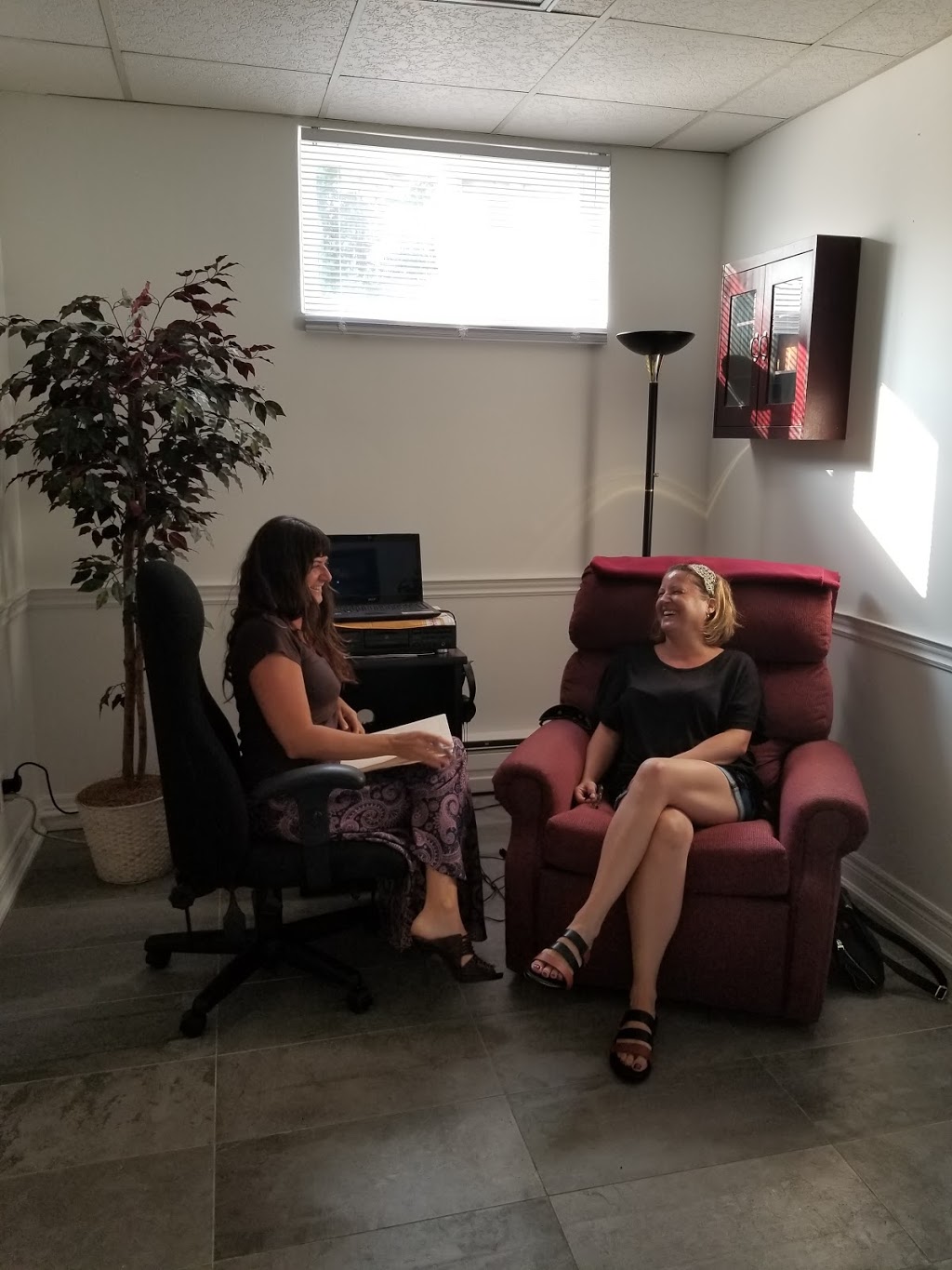 Alive and Free Hypnosis & Wellness | 172 Queen St W, Brampton, ON L6X 1V7, Canada | Phone: (905) 454-7400