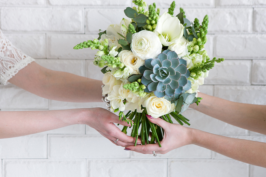 Toronto Bulk Flowers | 9961 Yonge St, Richmond Hill, ON L4C 1T9, Canada | Phone: (416) 568-8009
