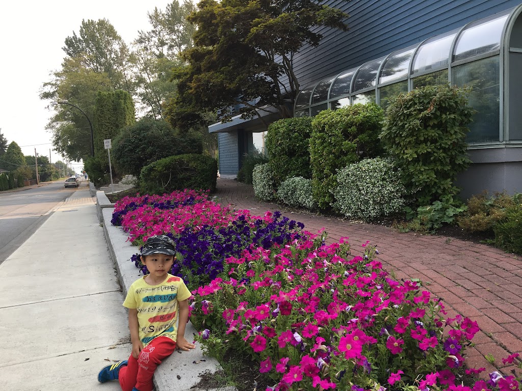 Kent Street Activity Centre | 1475 Kent St, White Rock, BC V4B 5A2, Canada | Phone: (604) 541-2231