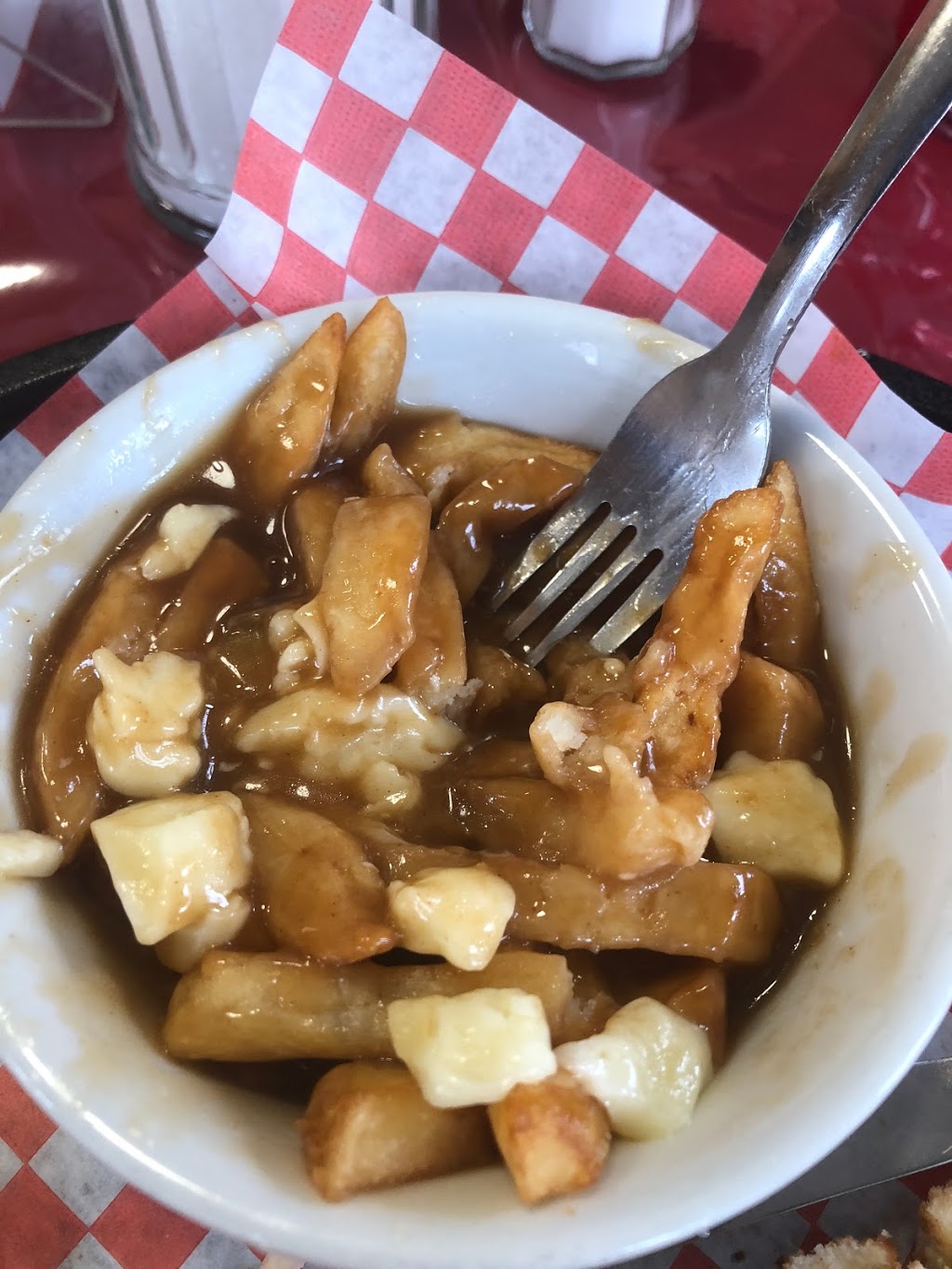 Chez Renaud | 5 Chemin du Pont, Val-des-Monts, QC J8N 2H7, Canada | Phone: (819) 457-6969