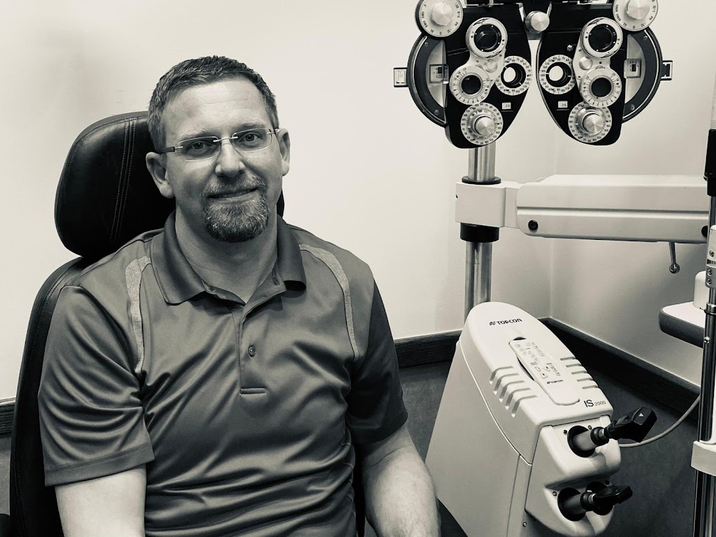 IRIS Optometrists and Opticians | 3625 Shaganappi Trail NW Unit 8, Calgary, AB T3A 0E2, Canada | Phone: (403) 286-4114