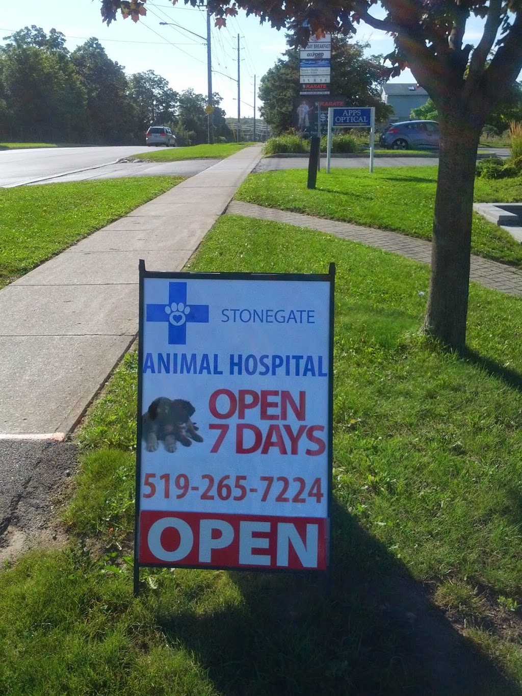 Stonegate Animal Hospital | 292 Stone Rd W, Guelph, ON N1G 4W4, Canada | Phone: (519) 265-7224