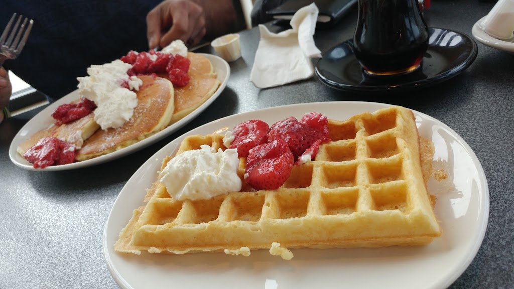 The Original Pancake House | 2220 McGillivray Blvd, Winnipeg, MB R3Y 1S6, Canada | Phone: (204) 489-2885