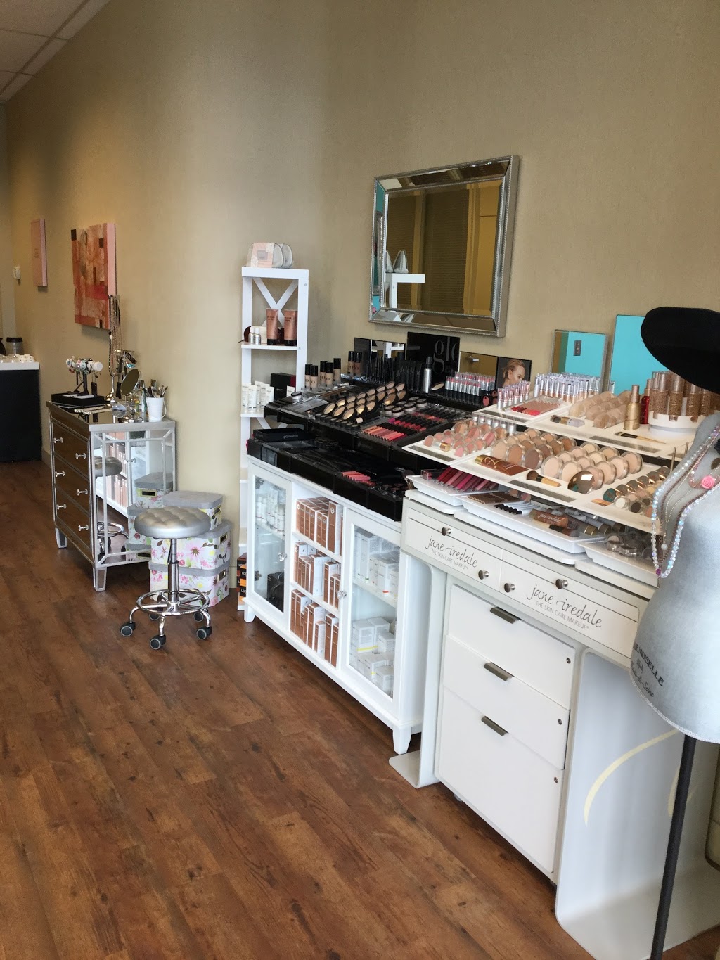 Glow Skincare Clinic | 1848 Main St #132, Penticton, BC V2A 5H3, Canada | Phone: (778) 476-5556