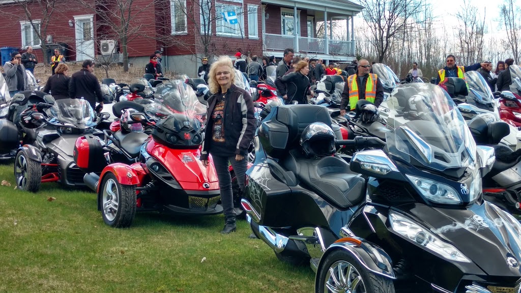 Centre Du Plateau Laval | 77 Place des Coquelicots, Bécancour, QC G9H 2N7, Canada | Phone: (819) 222-5899