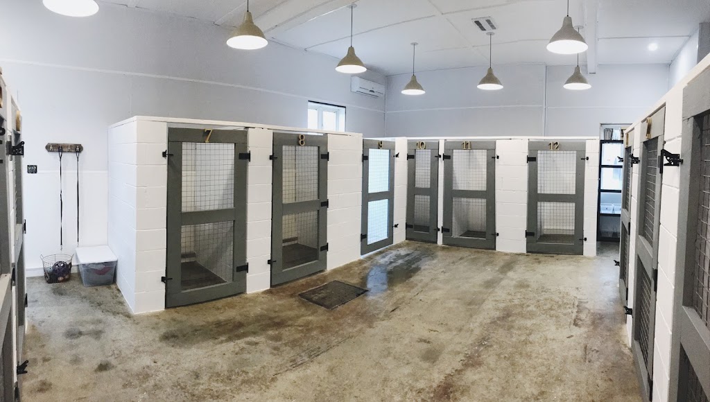 Spa Hôtel Le Canin | 5827 Chem. Beaudette, Sherbrooke, QC J1N 3B8, Canada | Phone: (819) 679-2999