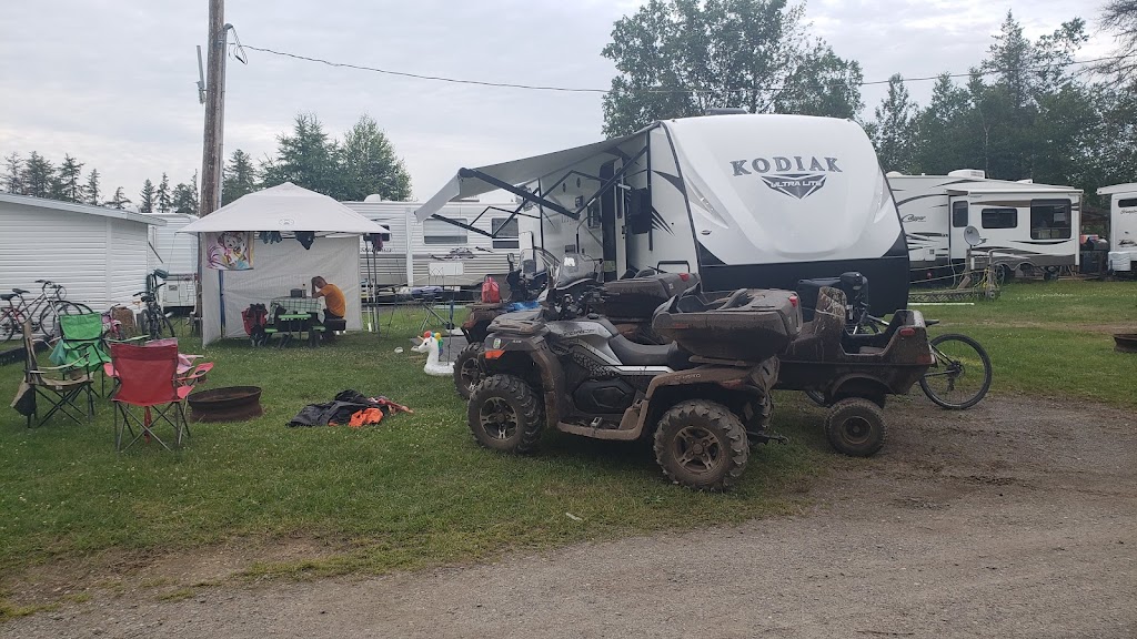 Camping Lac Joly - 901 Chem. du Cap, Saint-Honoré, QC G0V 1L0, Canada