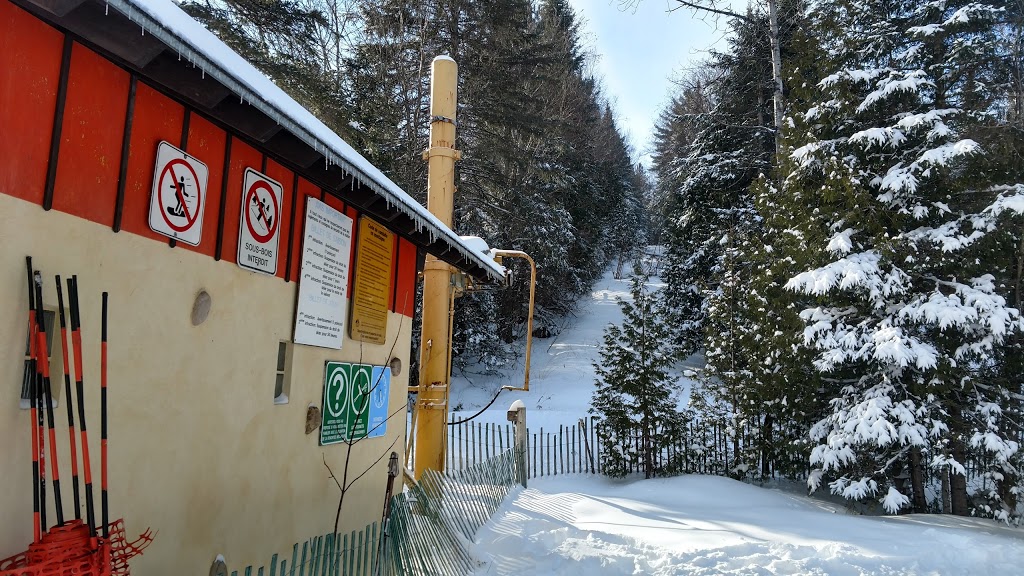 Ski Mont Vallée Bleue | 1418 Chemin de la Vallée Bleue, Val-David, QC J0T 2N0, Canada | Phone: (819) 322-3427