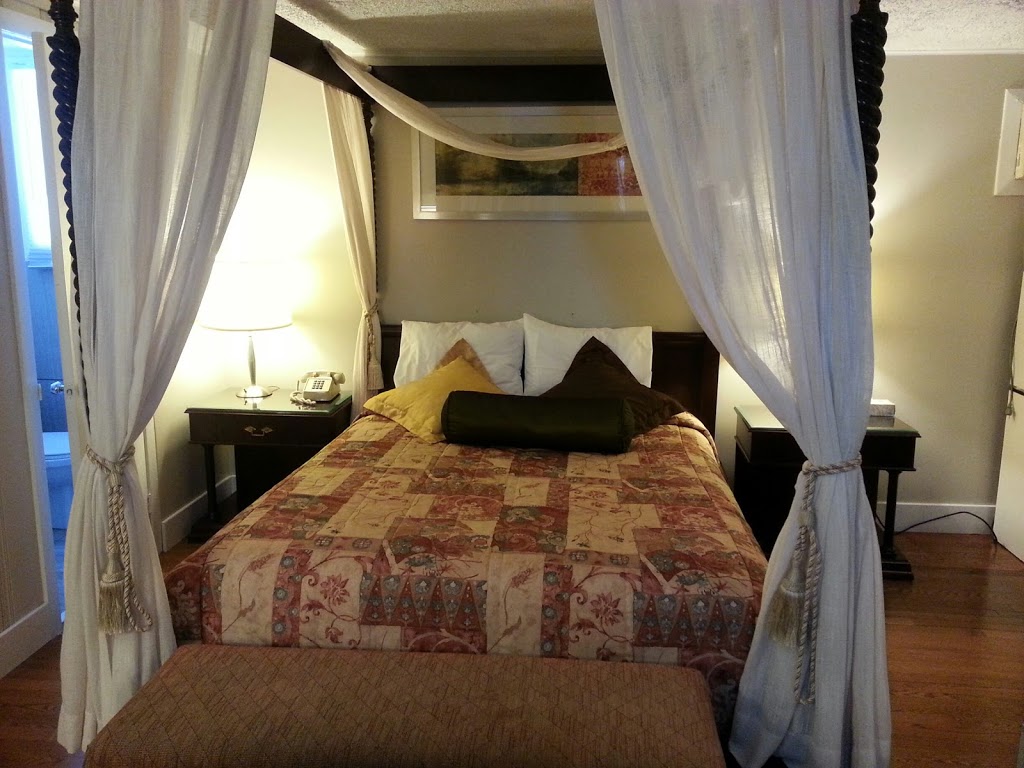 Motel Clair-Mont | 1591 Rue Principale E, Sainte-Agathe-des-Monts, QC J8C 1M1, Canada | Phone: (819) 326-1444