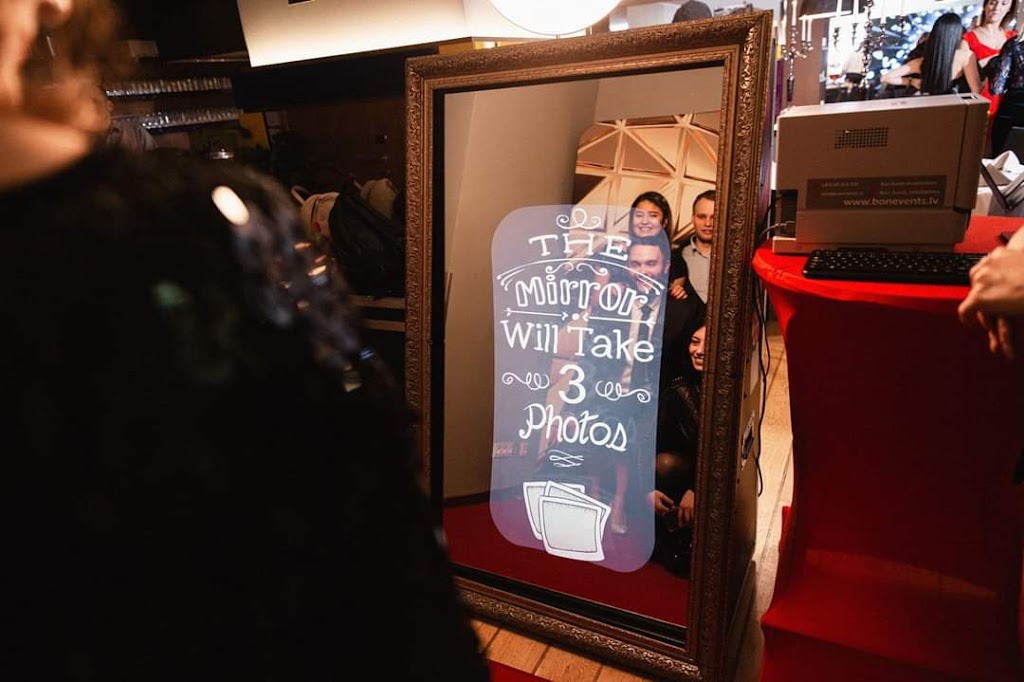 FJF Selfie Booth | Covepark Mews NE, Calgary, AB T3K 6L2, Canada | Phone: (403) 891-6000