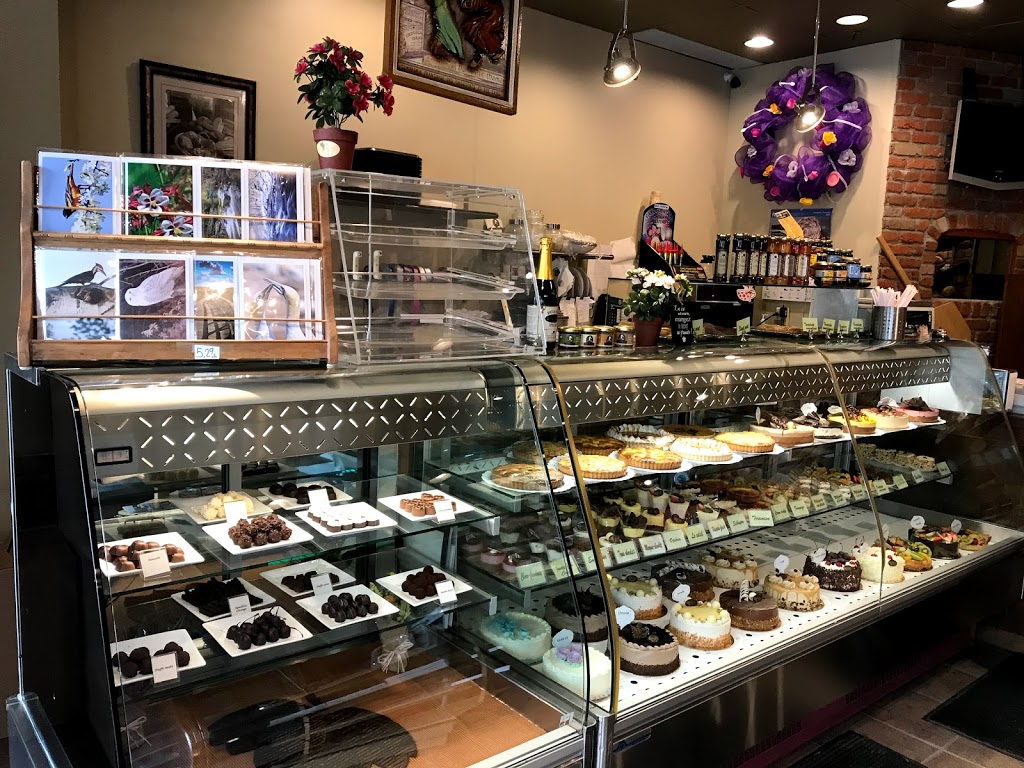 Pâtisserie Brossard Inc | 3250 Boulevard Rome, Brossard, QC J4Y 1V9, Canada | Phone: (450) 676-6266