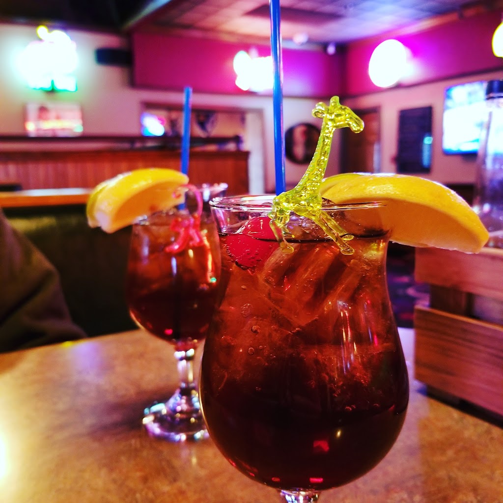 Onion Bar & Grill / Flamingo | 1702 23 St N, Lethbridge, AB T1H 5B3, Canada | Phone: (403) 329-0132