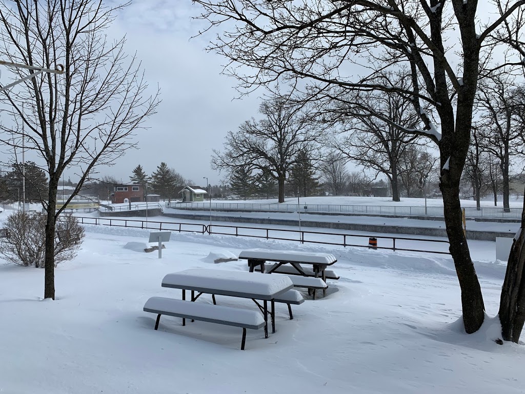 Explore Fenelon Falls | 15 Oak St, Fenelon Falls, ON K0M 1N0, Canada | Phone: (705) 887-3409