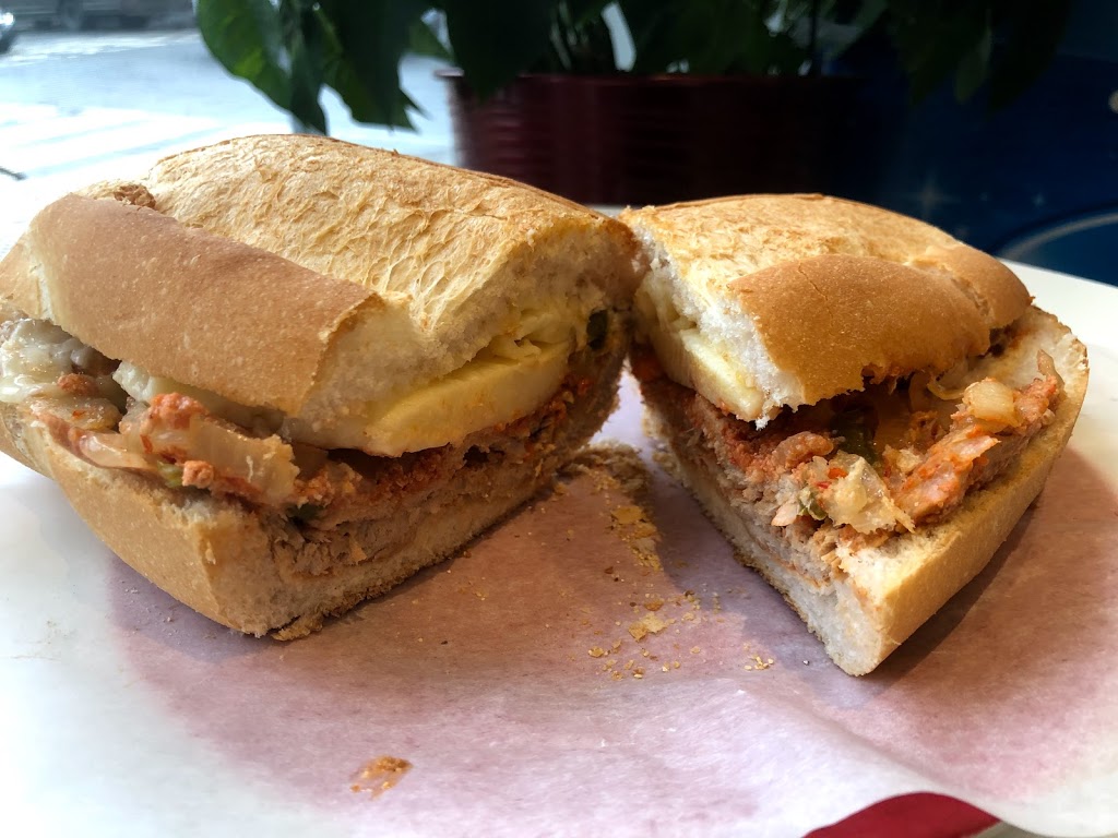 Venezia Bakery | 114 Ossington Ave, Toronto, ON M6J 2Z4, Canada | Phone: (416) 537-2914