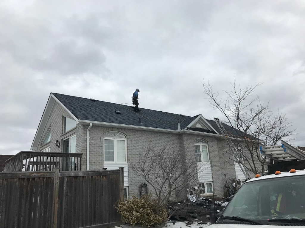 King Street Roofing | 539 King St E, Oshawa, ON L1H 1G2, Canada | Phone: (905) 725-9999