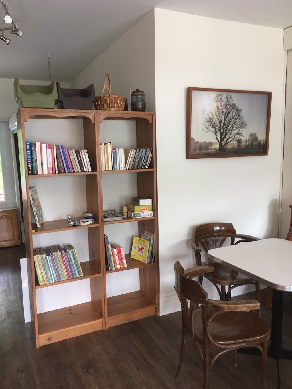 Café Sans Frontières | 450 Chem. Bradley, Saint-Armand, QC J0J 1T0, Canada | Phone: (450) 590-0167