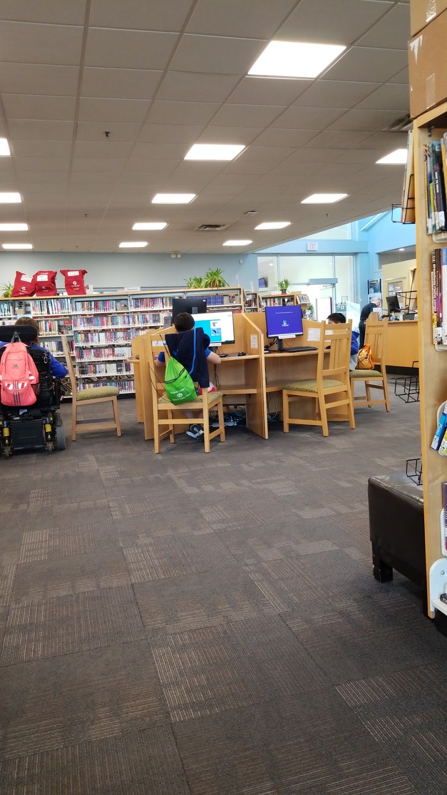 Guelph Public Library - West End | 21 Imperial Rd S, Guelph, ON N1K 1X3, Canada | Phone: (519) 829-4403