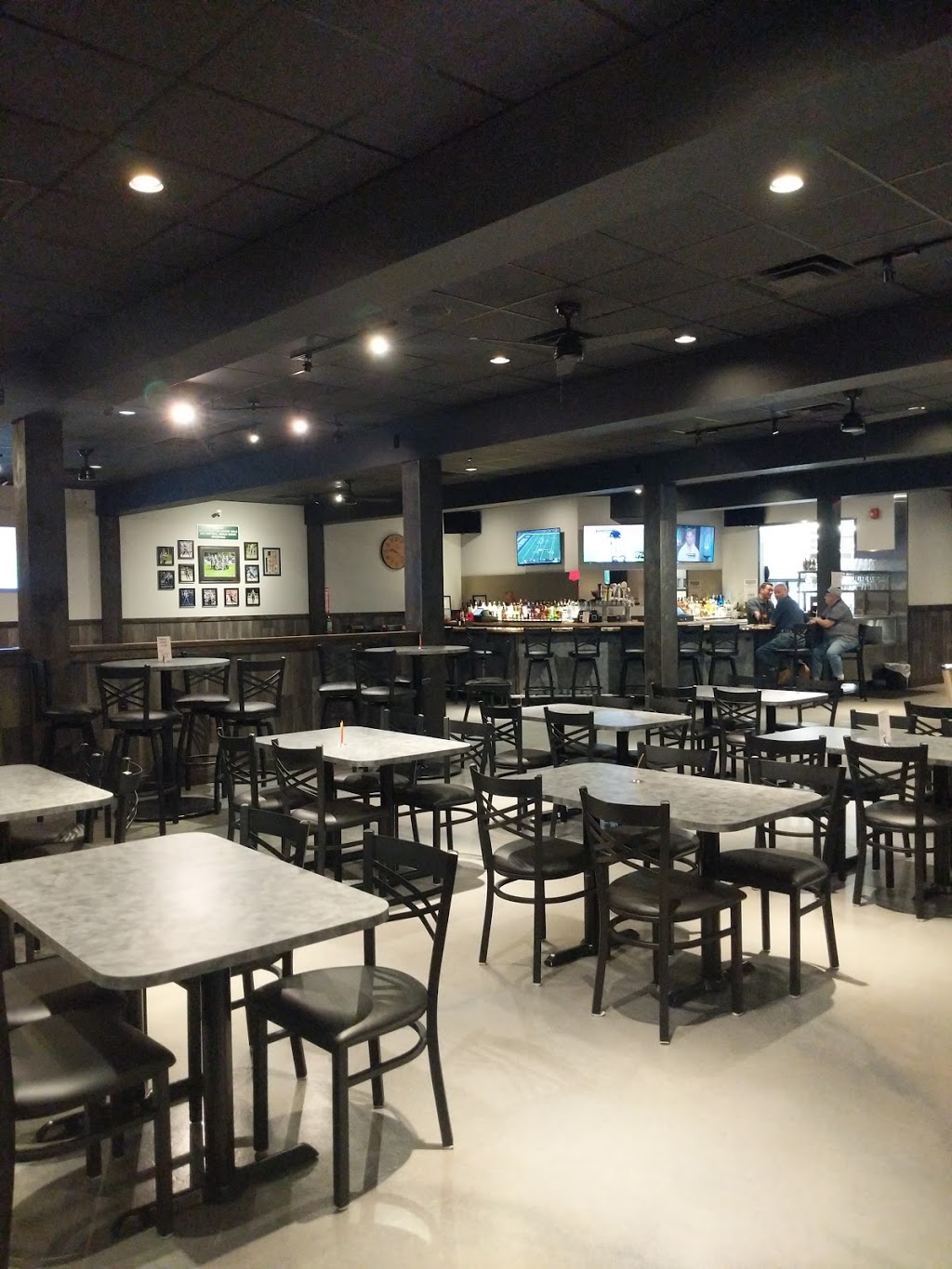 Thumbs Up Sports Bar and Grill | 73 S Howard Ave, Croswell, MI 48422, USA | Phone: (810) 679-2220