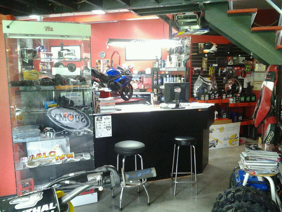 Moto X Inc | 4179 QC-222, Saint-Denis-de-Brompton, QC J0B 2P0, Canada | Phone: (819) 829-6967