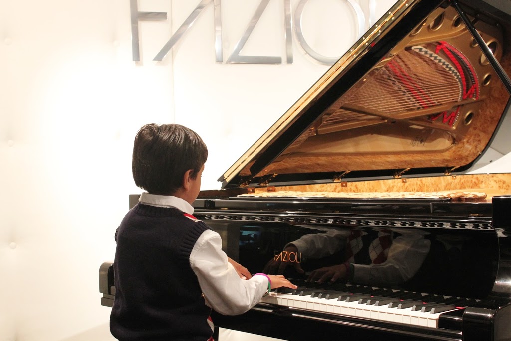 Vivians Piano and Music School | 9339 Romaniuk Dr, Richmond, BC V7E 5G6, Canada | Phone: (778) 898-9975
