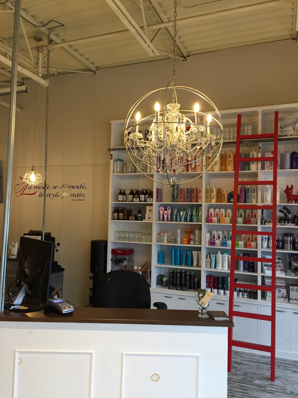 Fluide Coiffure | 5440 Boulevard Cousineau, Saint-Hubert, QC J3Y 7J8, Canada | Phone: (450) 676-8405