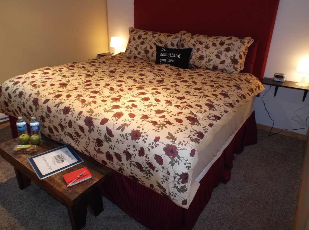 Bed and Breakfast Comfy & Cozy | 2351 Brunel Rd, Huntsville, ON P1H 2J3, Canada | Phone: (705) 380-0951