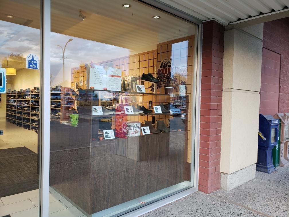 Ronsons Rack | Spall Plaza, 304-1950 Harvey Ave, Kelowna, BC V1Y 8J8, Canada | Phone: (778) 478-3111