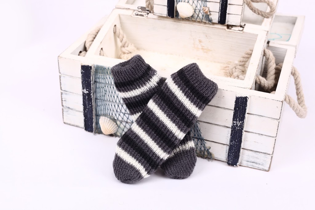 Seedcare Chair socks | 167 Windbrook Manor Southwest, Airdrie, AB T4B 3X3, Canada | Phone: (403) 903-9392