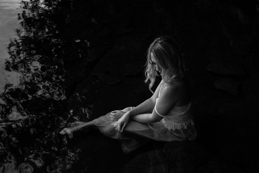 Crystal Whitehead Photography | 159 St David St, Lindsay, ON K9V 4Z6, Canada | Phone: (705) 341-3664