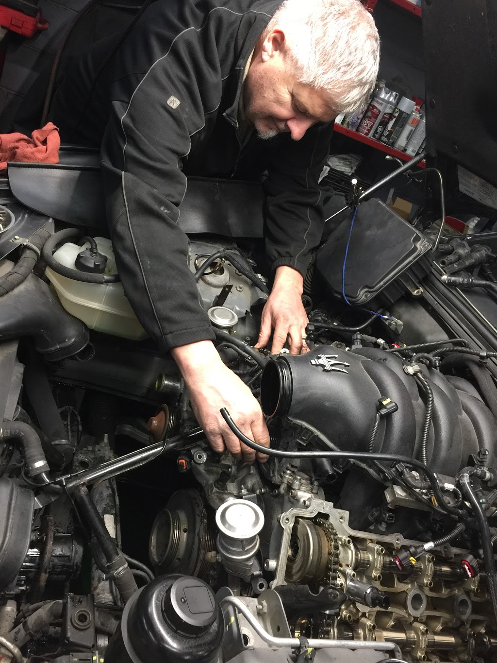 MARIOS AUTO TECH INC | 383 Bering Ave, Etobicoke, ON M8Z 3B1, Canada | Phone: (416) 234-1145