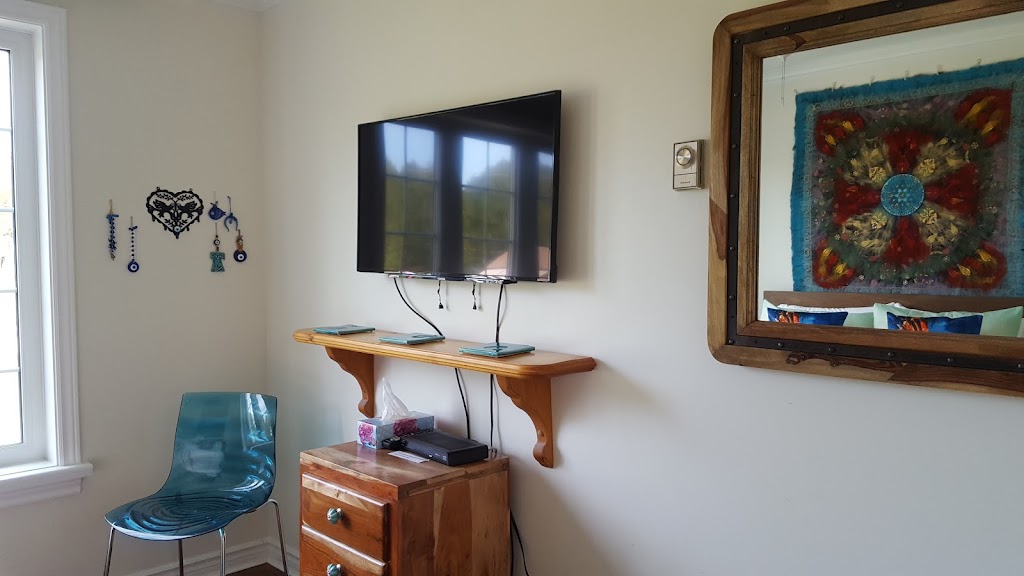 Orange Bicycle Guesthouse and Gardens | 5 Warner Bay Rd, Tobermory, ON N0H 2R0, Canada | Phone: (519) 783-1383