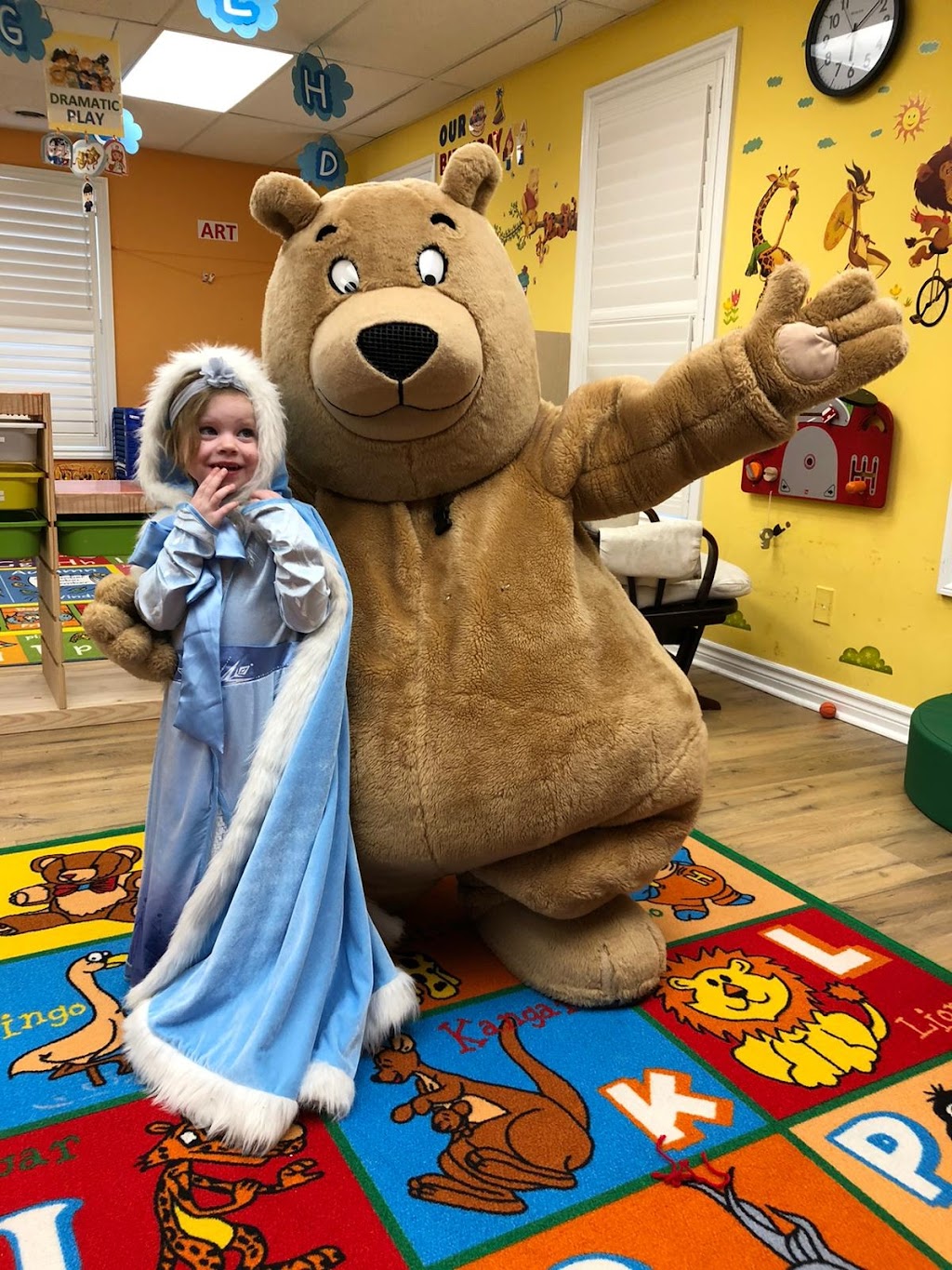 Cutie Pie Daycare & Child Development Centre | 199 Matthew Boyd Crescent, Newmarket, ON L3X 3C7, Canada | Phone: (905) 235-8877