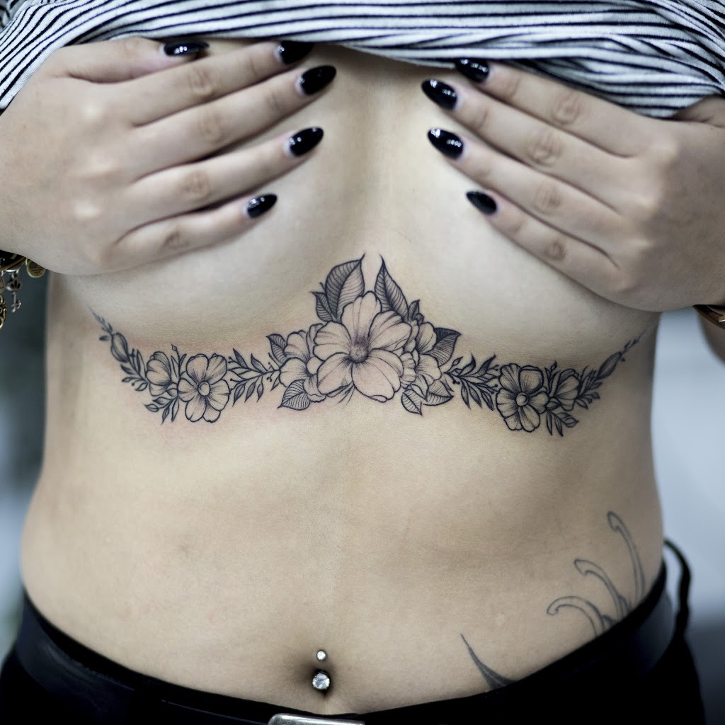 Playhouse Tattoo Studio | 900 Rathburn Rd W D7, Mississauga, ON L5C 4L2, Canada | Phone: (905) 276-4800