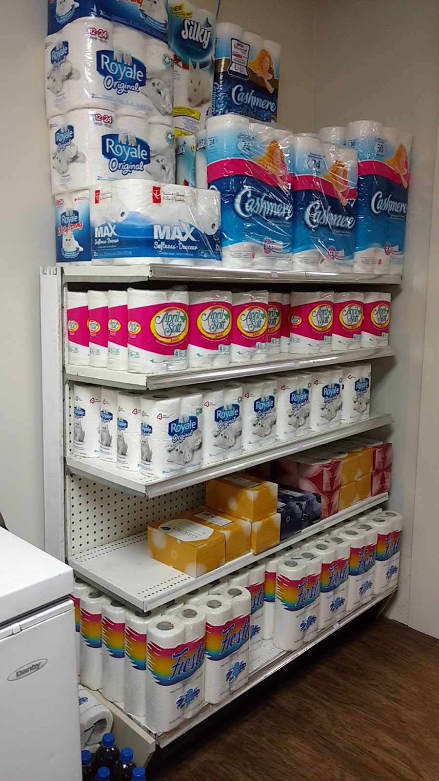 Quick Wash & Variety | 1187 Erie St W, Windsor, ON N9A 6C6, Canada | Phone: (519) 254-3317