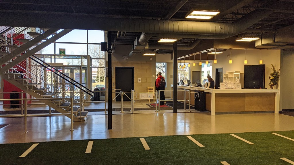 World Gym | 9200 Boulevard de lAcadie, Montréal, QC H4N 2T2, Canada | Phone: (438) 500-6500