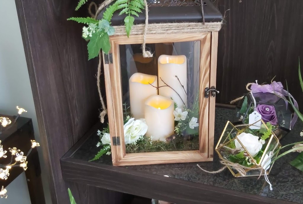 Annet Fleuriste | 859 Boulevard Ouellet, Thetford Mines, QC G6G 6H1, Canada | Phone: (418) 335-3449