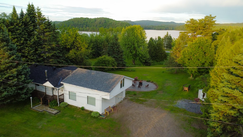 Les Chalets Fournier | 1 Chem. Laurin, Bowman, QC J0X 3C0, Canada | Phone: (613) 327-8848