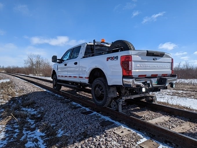 T&B Fleet Services Ltd. | 877 Redonda St #2, Winnipeg, MB R5R 0J4, Canada | Phone: (204) 222-3608