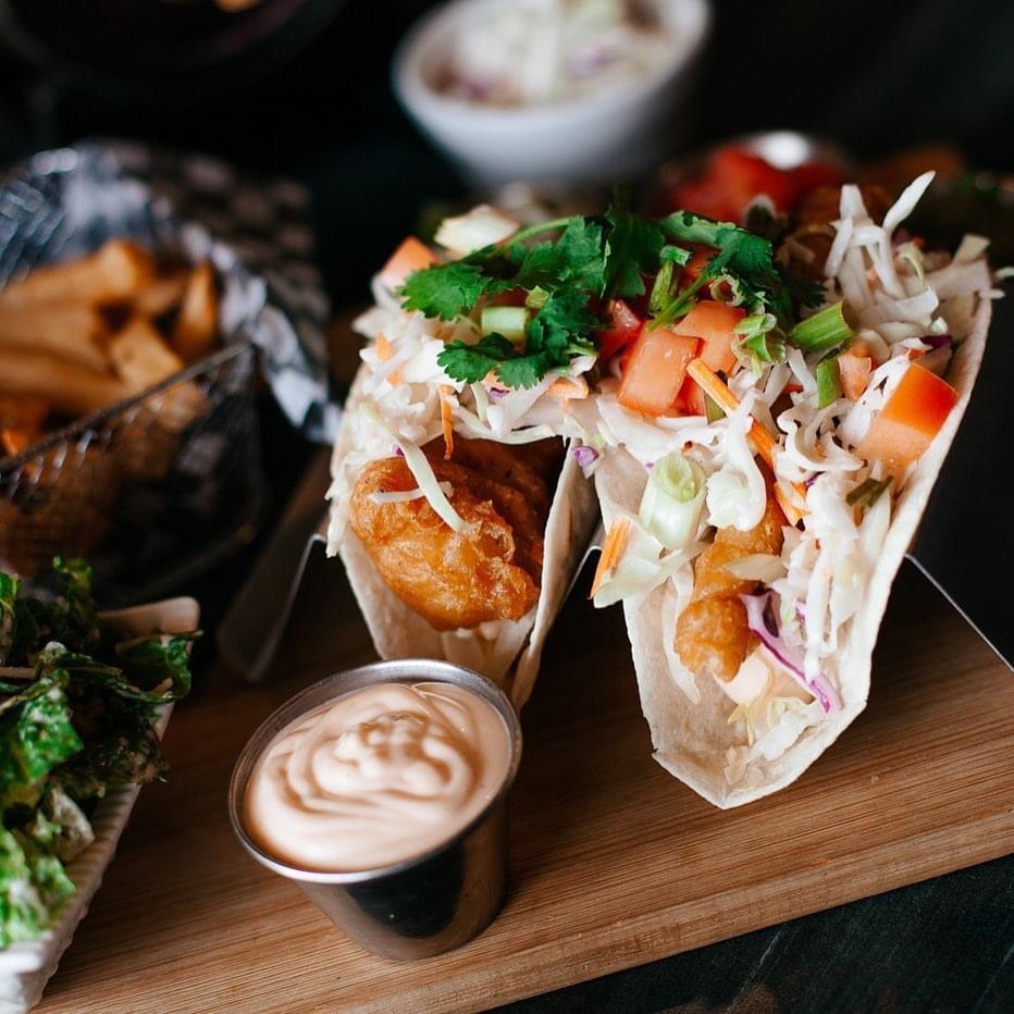 Crown ‘N Anchor Public House & Grill | 995 Lakeshore Dr W, Salmon Arm, BC V1E 1E4, Canada | Phone: (250) 832-7690