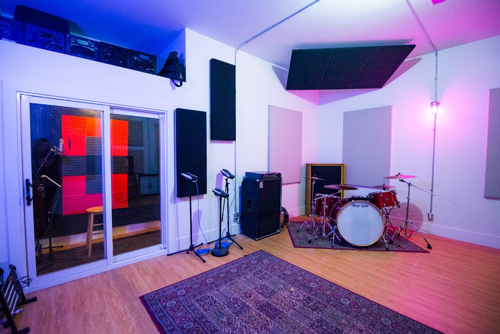 RHC Music | 25 Polson St Unit 1, Toronto, ON M5A 1A4, Canada | Phone: (416) 803-4608