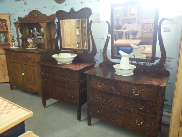 Antiquites De Beauce | 19600 Boulevard Lacroix, Saint-Georges, QC G5Y 5B8, Canada | Phone: (418) 230-9898