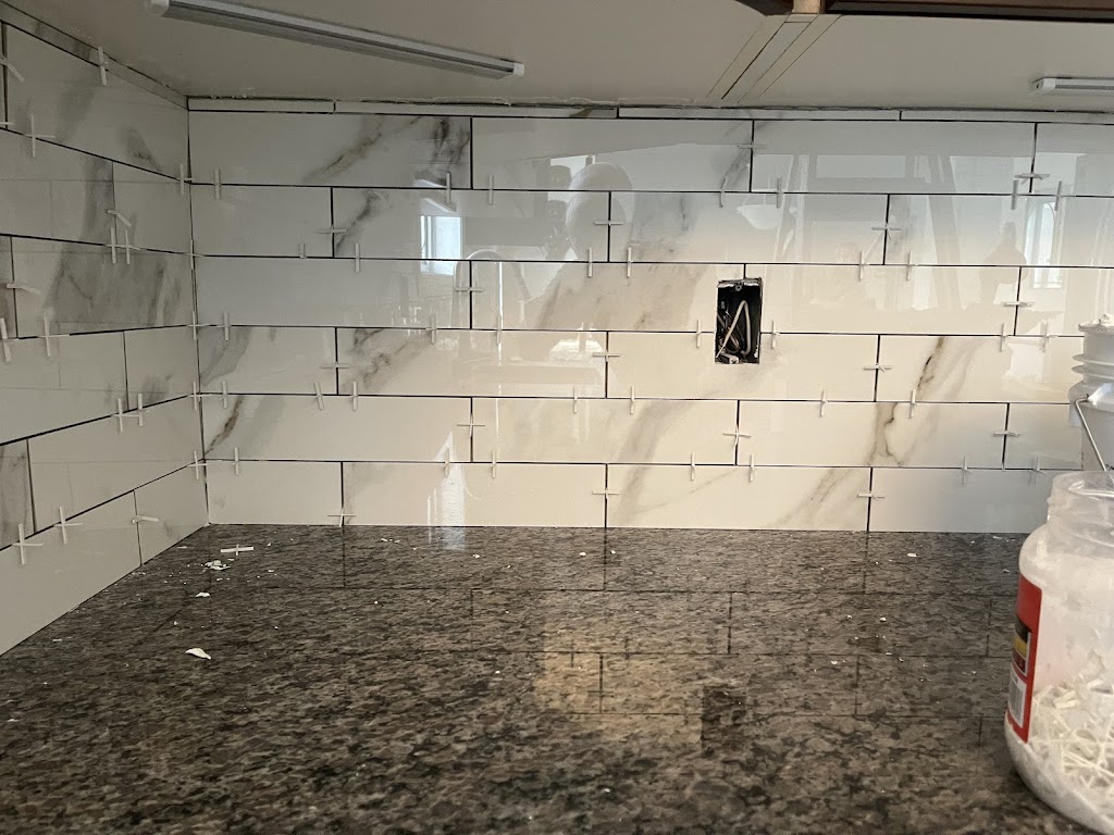 Whitestoneflooring | 716 Guardian Grv, Manotick, ON K1X 0B2, Canada | Phone: (819) 329-7454