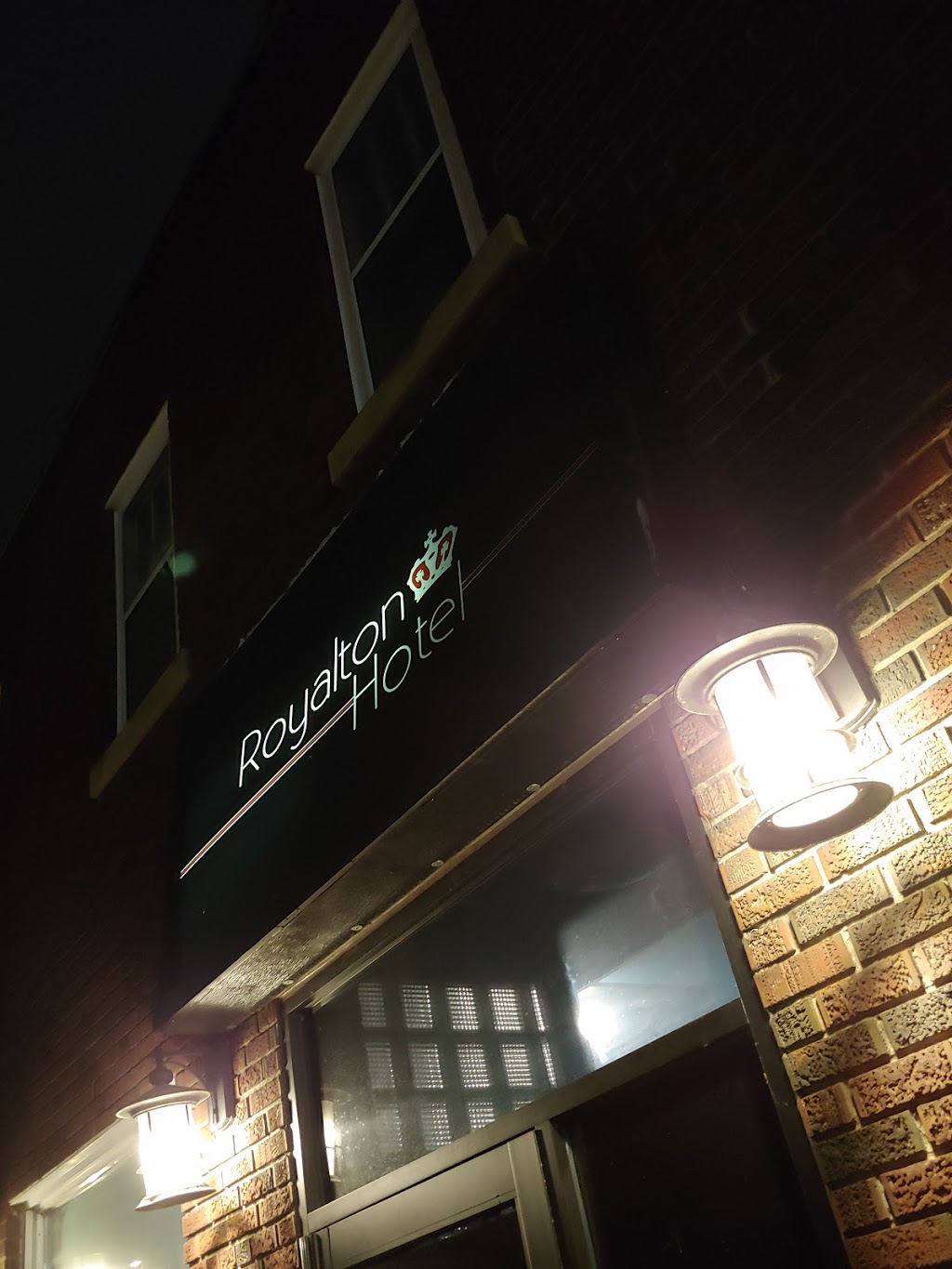 Royalton Hotel | 248 Bay St, Thunder Bay, ON P7B 1R3, Canada | Phone: (807) 345-9362