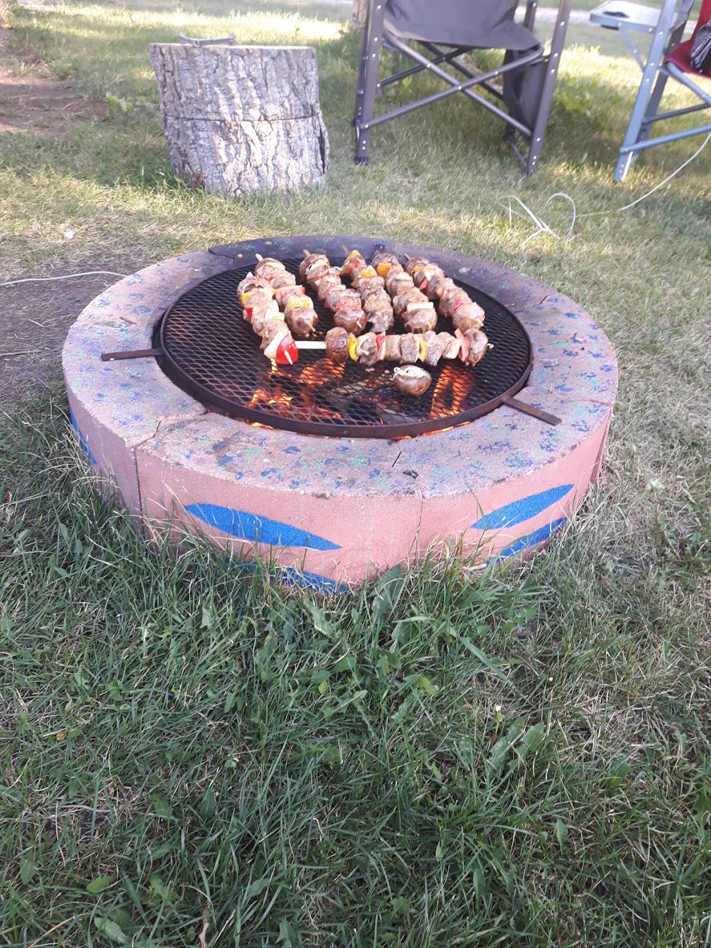 Eagle Lake RV Resort | Range Rd 243, Strathmore, AB T1P 1J6, Canada | Phone: (403) 934-4283