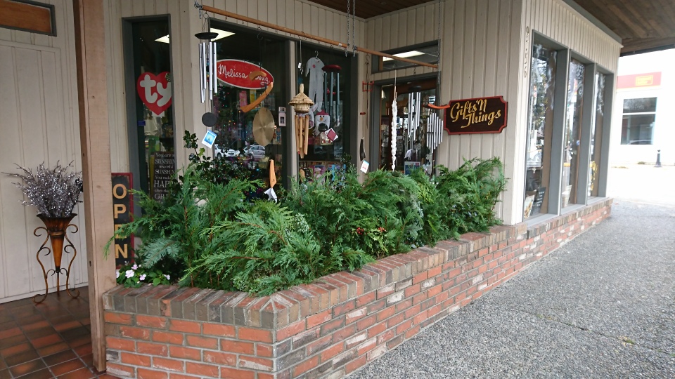 Gifts N Things | 9756 Willow St, Chemainus, BC V0R 1K0, Canada | Phone: (250) 246-4531